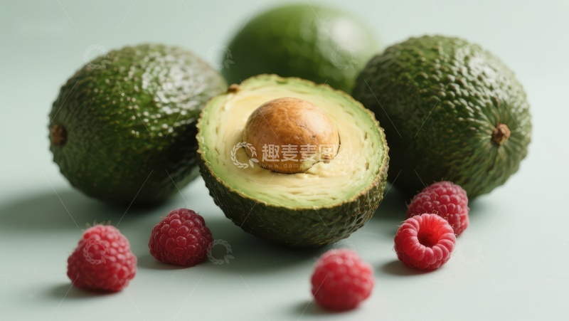 高清大图下载【趣麦麦图】新鲜牛油果与覆盆子的组合