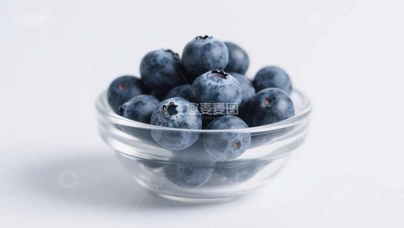 高清大图下载【趣麦麦图】透明碗中的新鲜蓝莓