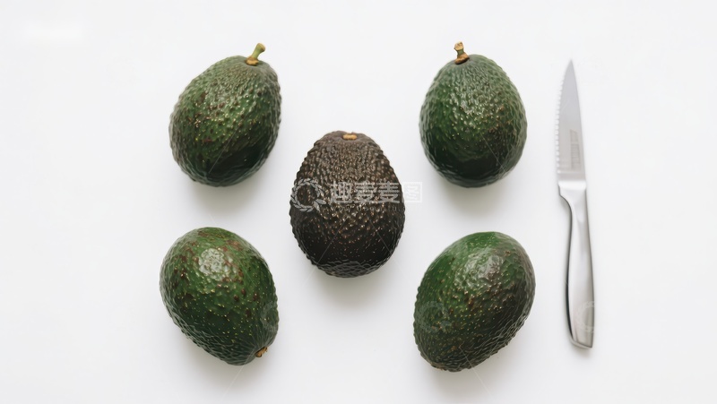 高清大图下载【趣麦麦图】五个牛油果与一把刀