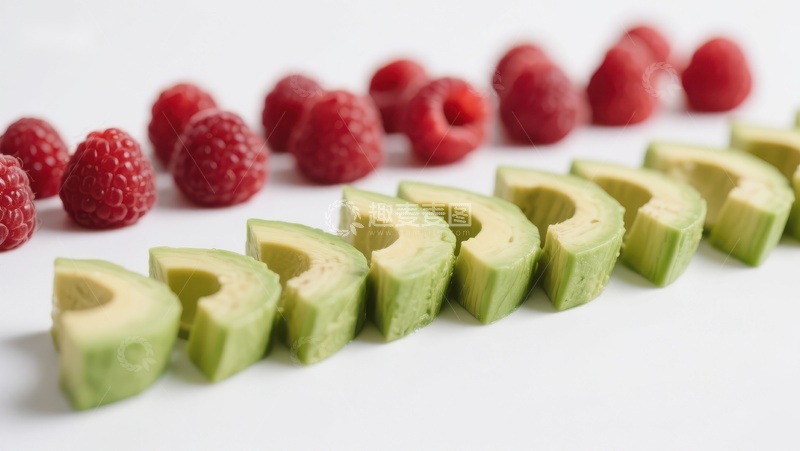 高清大图下载【趣麦麦图】切片牛油果与覆盆子的排列