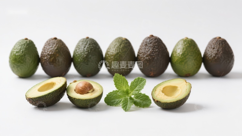 高清大图下载【趣麦麦图】新鲜牛油果与薄荷叶展示