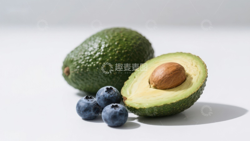 高清大图下载【趣麦麦图】新鲜牛油果与蓝莓特写