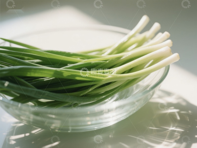 高清大图下载【趣麦麦图】玻璃碗中的新鲜葱段