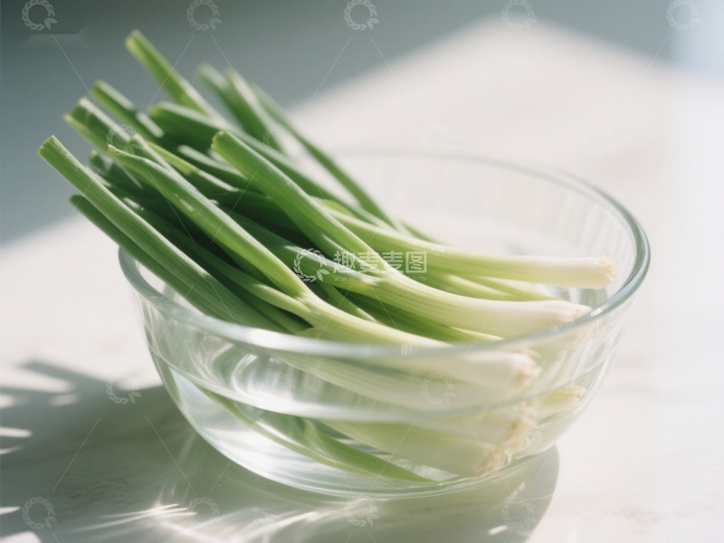高清大图下载【趣麦麦图】透明碗中的新鲜葱段