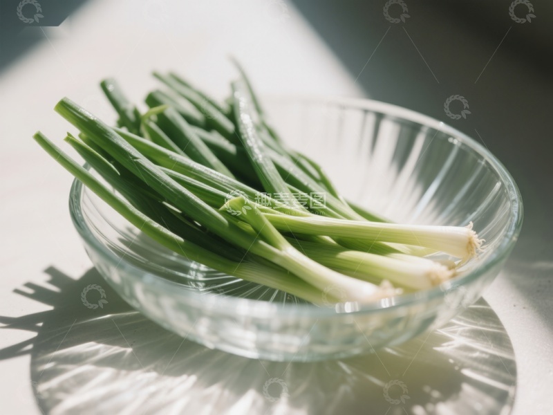 高清大图下载【趣麦麦图】玻璃碗中的新鲜葱段