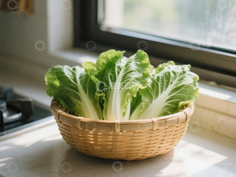 高清大图下载【趣麦麦图】窗边竹篮中的新鲜生菜