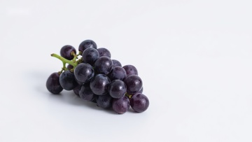 新鲜紫葡萄特写
