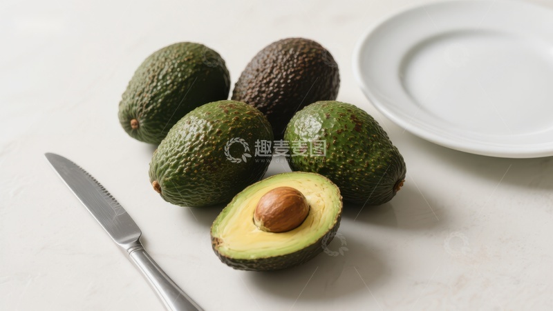 高清大图下载【趣麦麦图】新鲜牛油果与刀具静物图