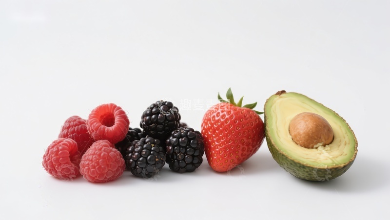 高清大图下载【趣麦麦图】新鲜水果组合：浆果与牛油果