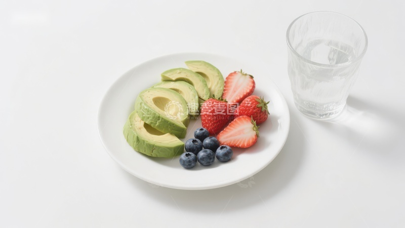 高清大图下载【趣麦麦图】新鲜水果拼盘与清水