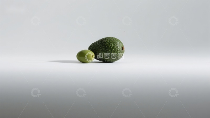 高清大图下载【趣麦麦图】单个牛油果与果实并置