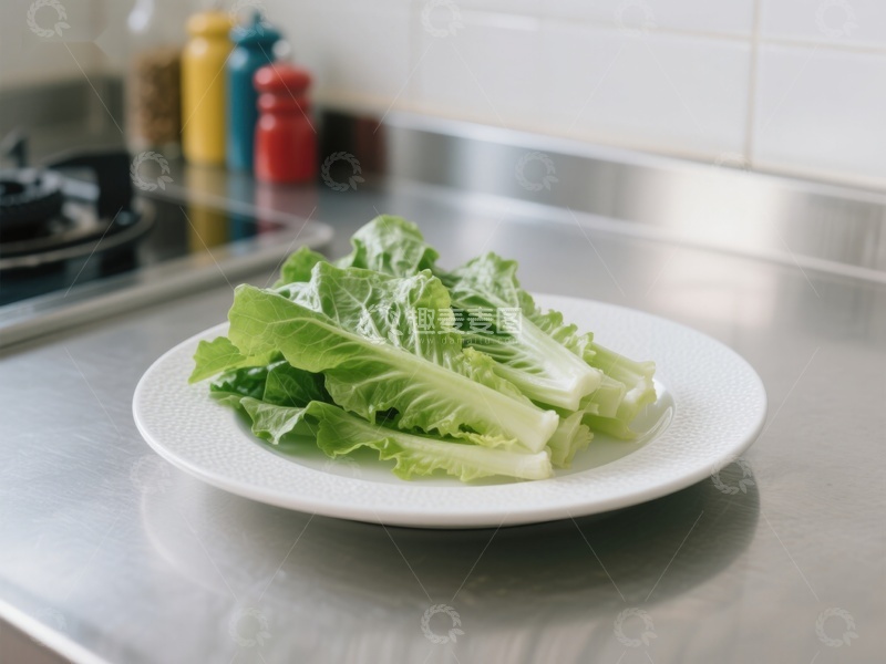 高清大图下载【趣麦麦图】新鲜生菜置于白色盘中
