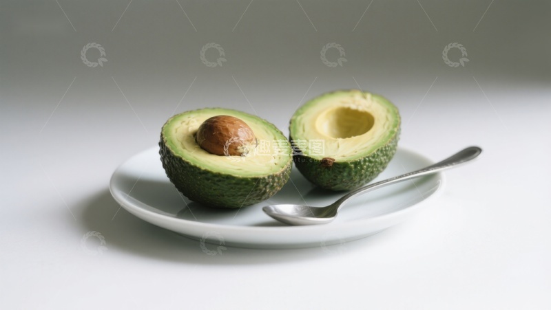 高清大图下载【趣麦麦图】切开的牛油果与勺子