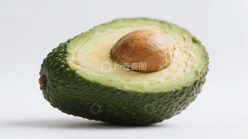 高清大图下载【趣麦麦图】切开的牛油果展示其果核