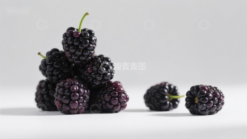 高清大图下载【趣麦麦图】新鲜黑莓堆叠展示