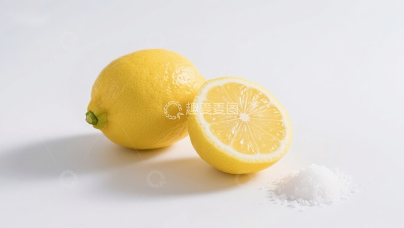 高清大图下载【趣麦麦图】新鲜柠檬与盐粒的静物组合