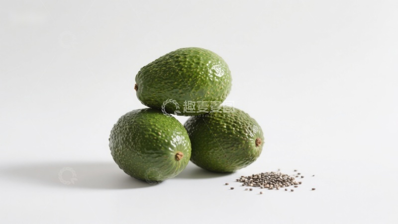 高清大图下载【趣麦麦图】三个叠放的牛油果与奇亚籽