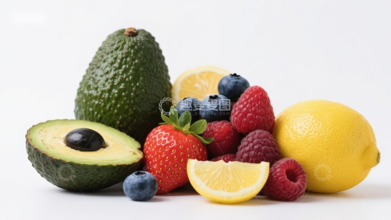 高清大图下载【趣麦麦图】新鲜水果组合：牛油果、浆果与柠檬