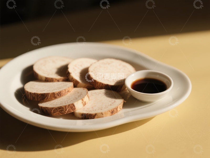 高清大图下载【趣麦麦图】切片芋头配酱油碟