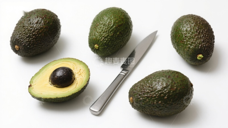 高清大图下载【趣麦麦图】新鲜牛油果与刀具展示