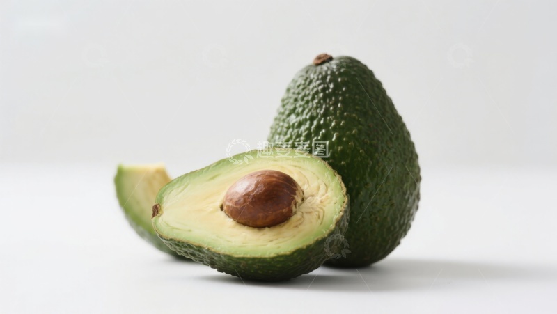 高清大图下载【趣麦麦图】新鲜牛油果切半展示
