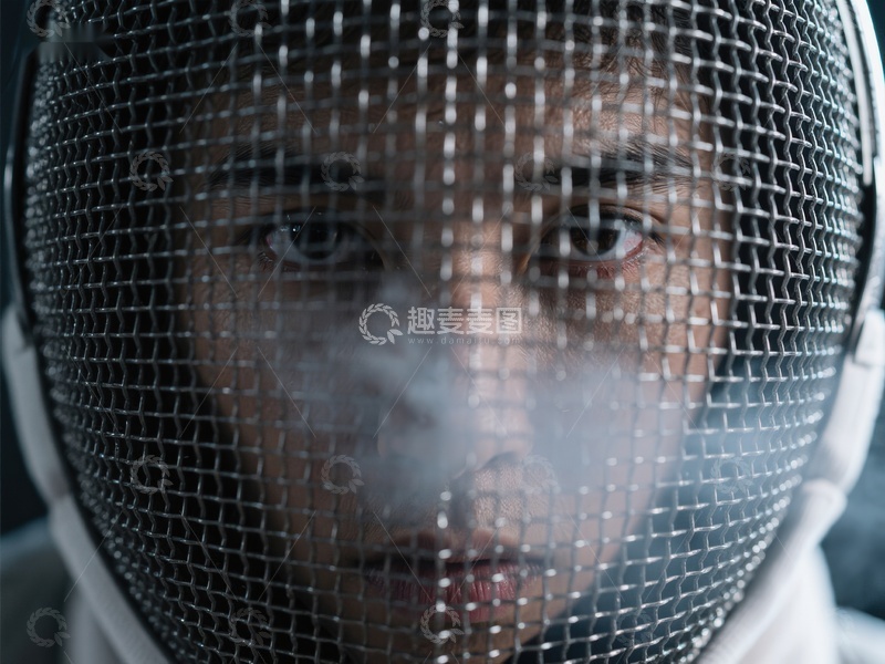 高清大图下载【趣麦麦图】击剑选手专注瞬间