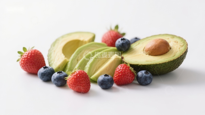 高清大图下载【趣麦麦图】新鲜水果组合：牛油果、草莓与蓝莓