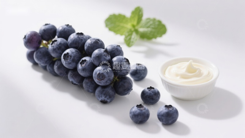 高清大图下载【趣麦麦图】蓝莓与酸奶的清新组合