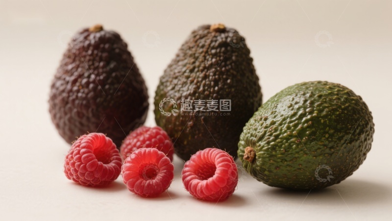 高清大图下载【趣麦麦图】新鲜牛油果与覆盆子的组合