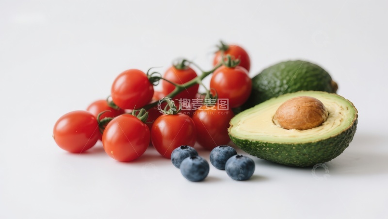 高清大图下载【趣麦麦图】新鲜樱桃番茄、蓝莓与牛油果