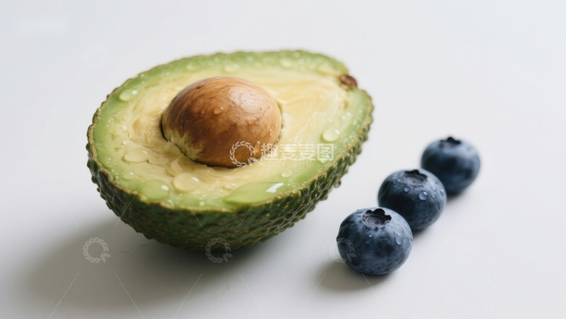高清大图下载【趣麦麦图】新鲜牛油果与蓝莓特写