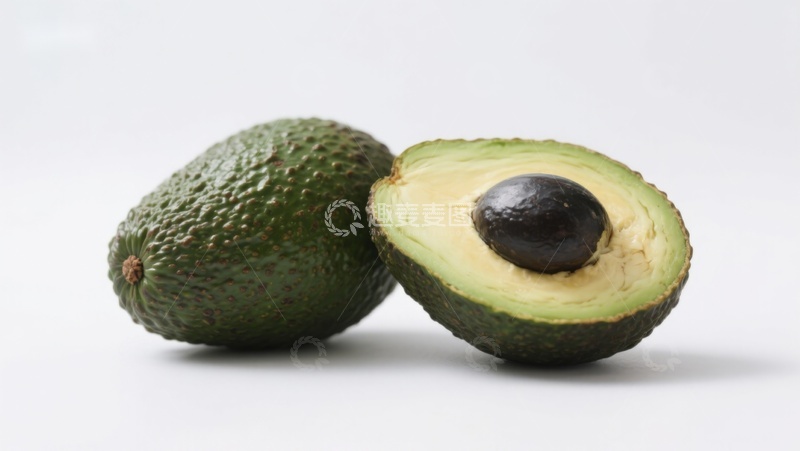 高清大图下载【趣麦麦图】新鲜牛油果，一半切开展示果核