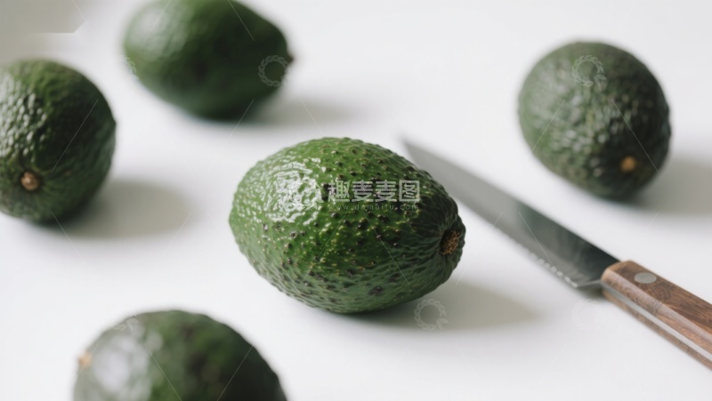 高清大图下载【趣麦麦图】新鲜牛油果与刀具静物图