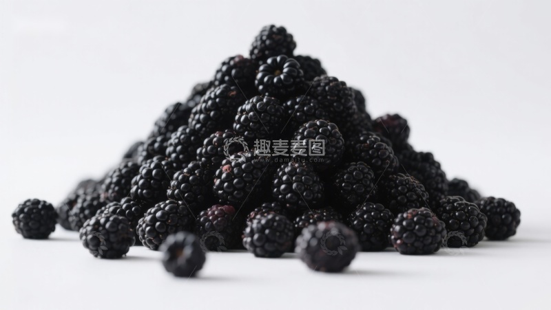 高清大图下载【趣麦麦图】新鲜黑莓堆叠特写