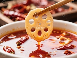 火锅中的莲藕片
