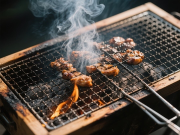 烧烤架上的美味烤肉