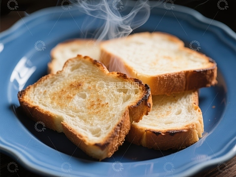 热腾腾的烤面包片