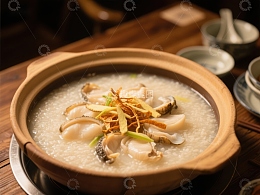 海鲜粥盛于陶锅中