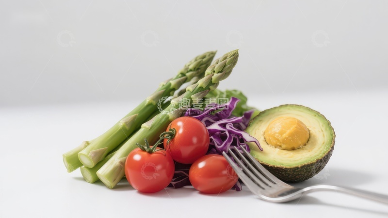 高清大图下载【趣麦麦图】新鲜蔬菜与牛油果的健康组合