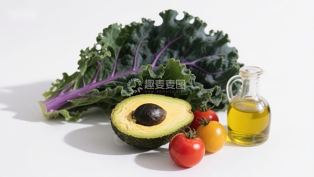 新鲜蔬菜与橄榄油组合