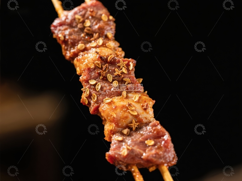 高清大图下载【趣麦麦图】串烤牛肉，撒满芝麻