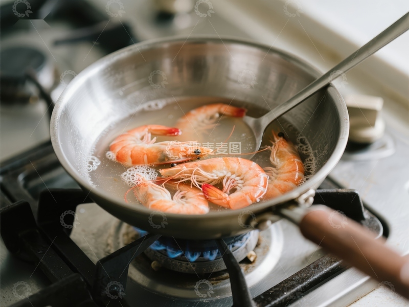 高清大图下载【趣麦麦图】虾在锅中煮制