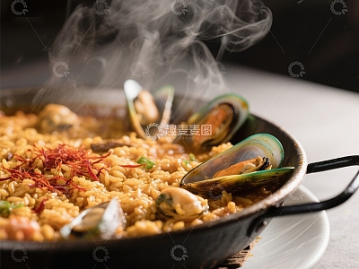 热气腾腾的海鲜饭