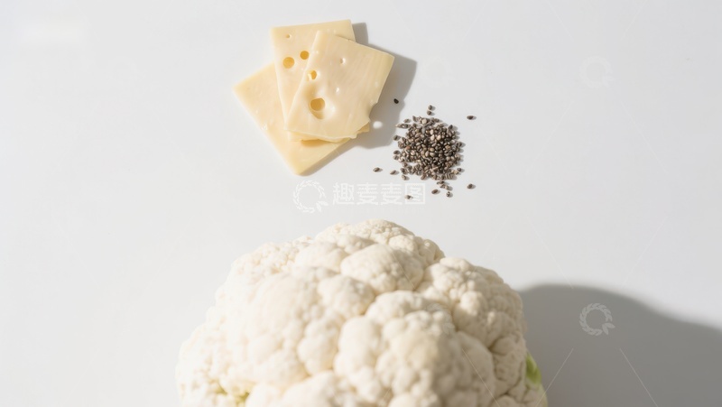 高清大图下载【趣麦麦图】花椰菜、奶酪与奇亚籽的组合