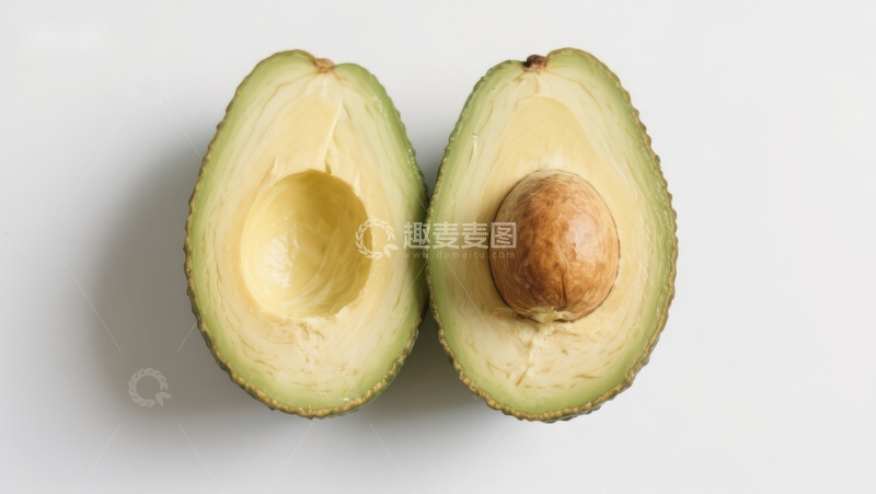 高清大图下载【趣麦麦图】切开的牛油果展示果肉与果核