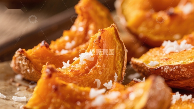 高清大图下载【趣麦麦图】香脆南瓜片撒盐特写