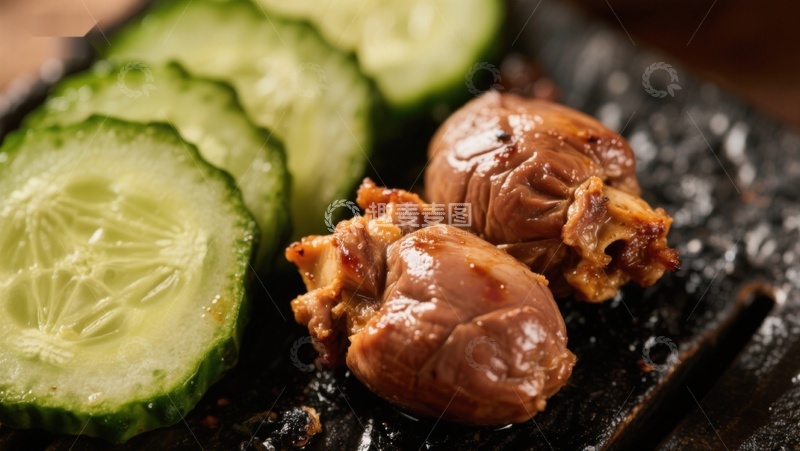 高清大图下载【趣麦麦图】酱鸭胗配黄瓜片