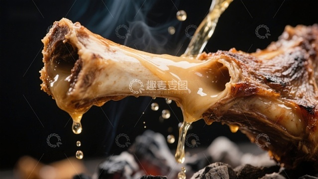 烤骨髓滴油，热气腾腾