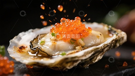 生蚝上的鱼子酱特写