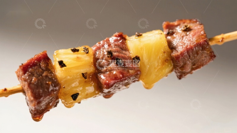 高清大图下载【趣麦麦图】牛肉菠萝串，美味烧烤食材